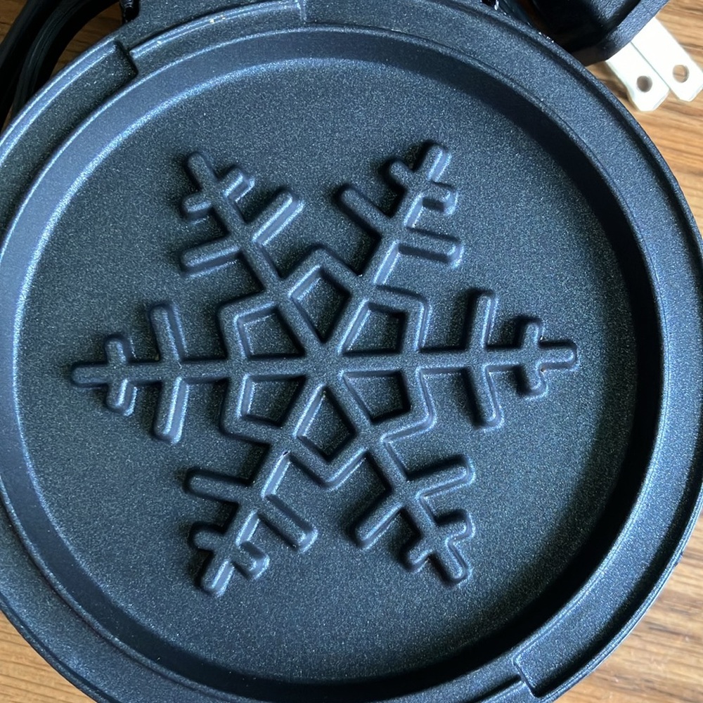 Waffle Maker - Picture 7 of 12